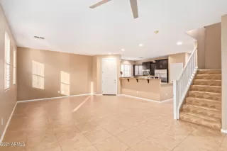 Photo #4: 6325588 Listing