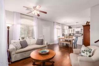 Photo #5: 6325640 Listing 