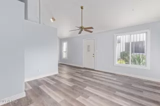 Photo #5: 6325659 Listing