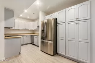 Photo #3: 6325691 Listing