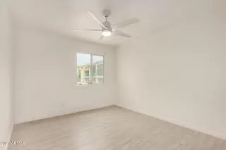 Photo #5: 6325691 Listing