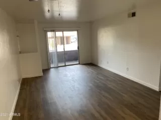 Photo #4: 6325779 Listing