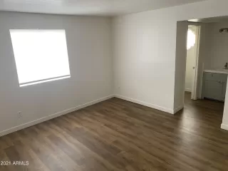 Photo #5: 6325779 Listing