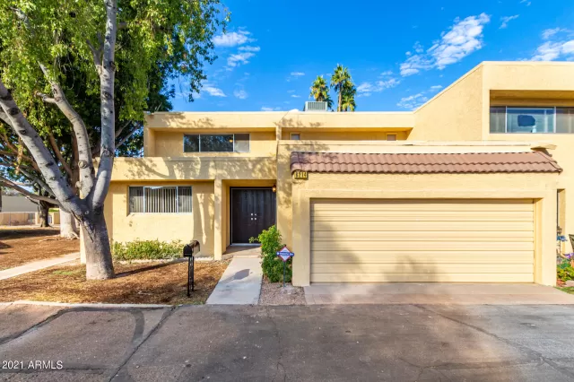 MLS: 6325840 Condo For Sale