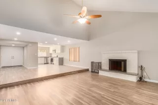 Photo #6: 6325840 Listing