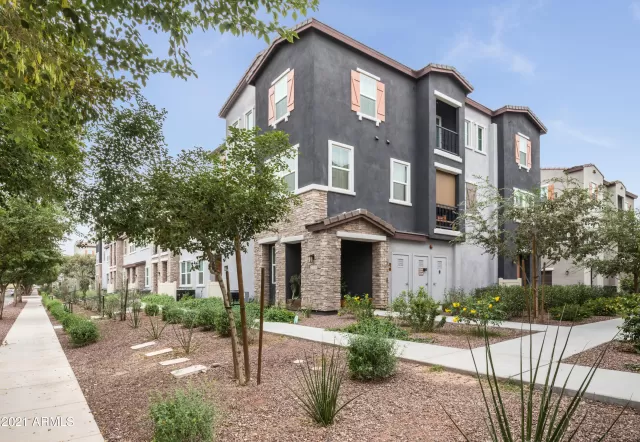 MLS: 6325954 Condo For Sale