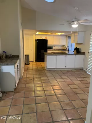 Photo #5: 6325955 Listing