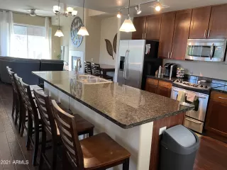 Photo #6: 6325962 Listing