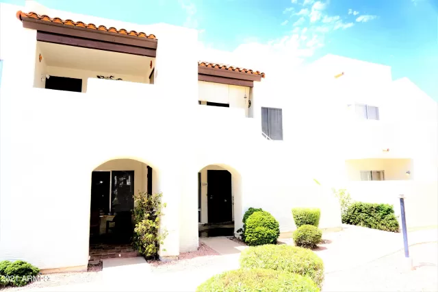 MLS: 6325963 Condo For Sale