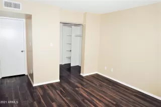 Photo #3: 6325963 Listing