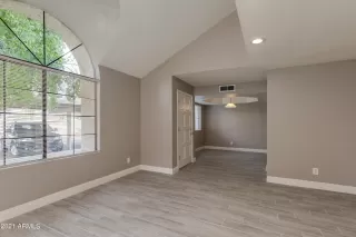 Photo #3: 6326006 Listing