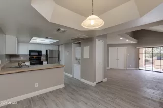 Photo #6: 6326006 Listing