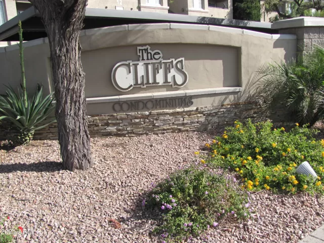 MLS: 6326143 Condo For Sale