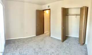 Photo #6: 6326250 Listing