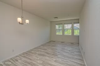 Photo #4: 6326691 Listing