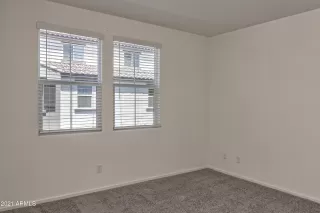 Photo #5: 6326691 Listing