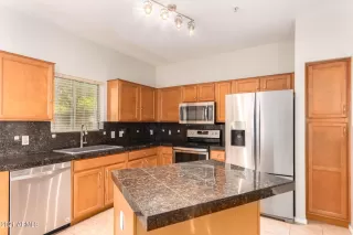 Photo #5: 6326698 Listing 