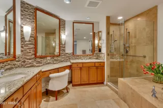 Photo #4: 6327005 Listing