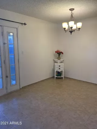 Photo #3: 6327026 Listing