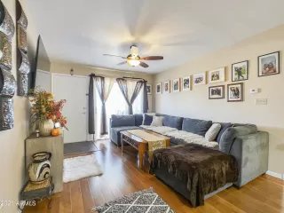 Photo #5: 6327027 Listing 