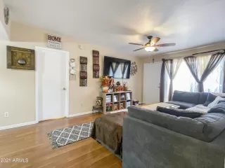 Photo #6: 6327027 Listing 