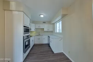 Photo #3: 6327166 Listing