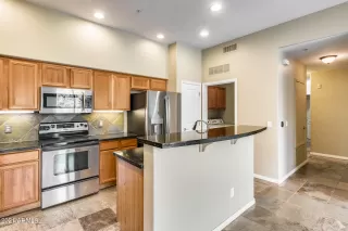 Photo #3: 6327174 Listing