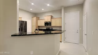 Photo #6: 6327179 Listing