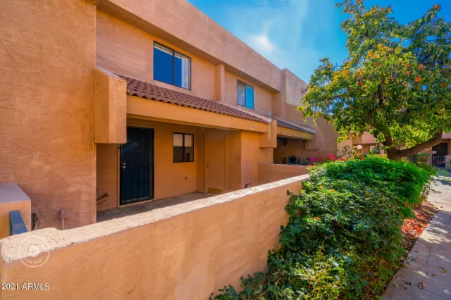 MLS: 6327435 Condo For Sale