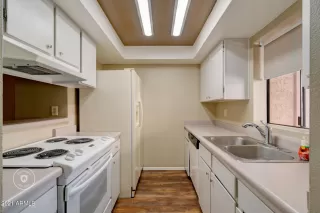 Photo #6: 6327435 Listing