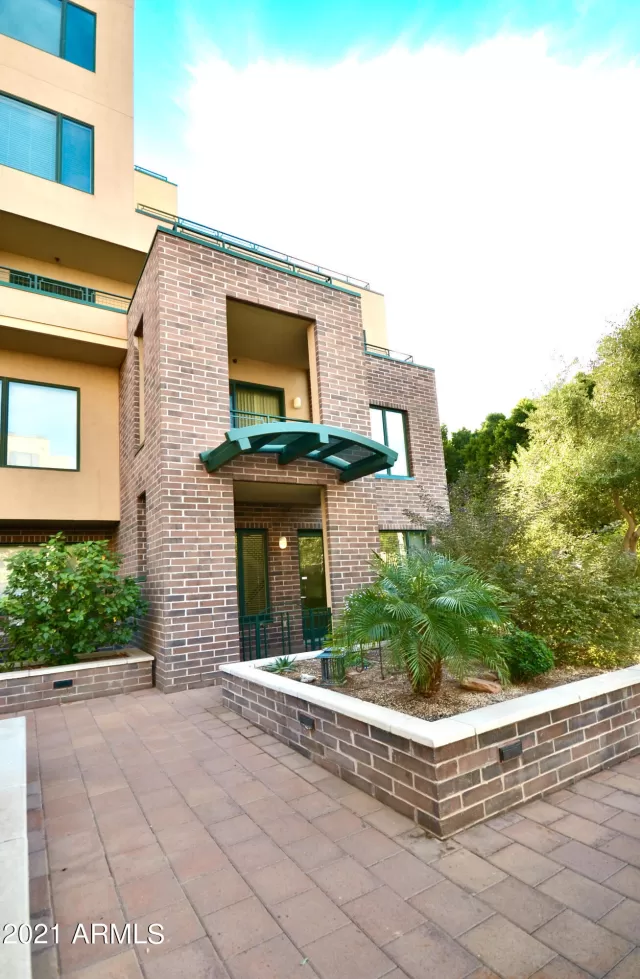 MLS: 6327577 Condo For Sale