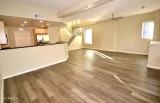 Photo #6: 6327577 Listing 