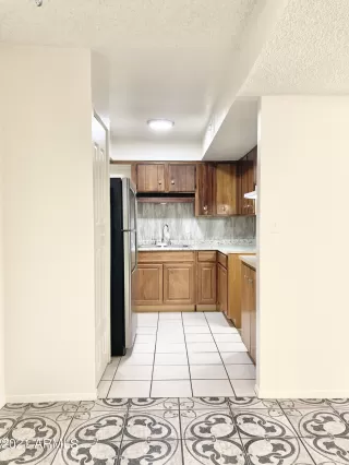 Photo #5: 6327597 Listing