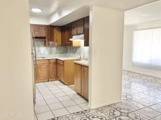 Photo #6: 6327597 Listing