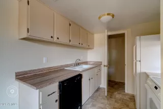 Photo #6: 6327625 Listing 