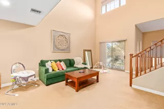 Photo #4: 6327719 Listing