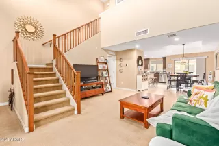 Photo #6: 6327719 Listing