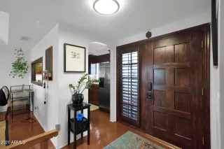 Photo #5: 6327863 Listing