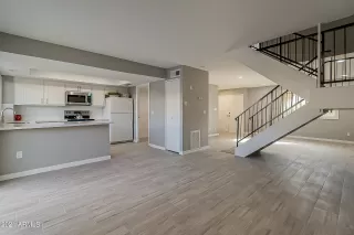 Photo #2: 6327870 Listing