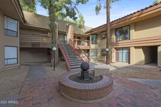 Photo #5: 6327917 Listing 