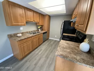 Photo #5: 6327950 Listing