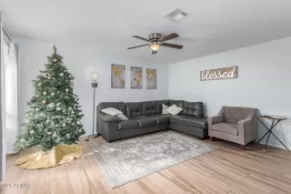 Photo #2: 6327972 Listing