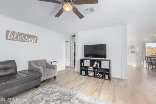 Photo #6: 6327972 Listing