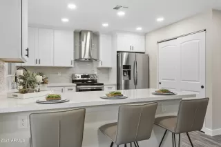 Photo #2: 6327996 Listing