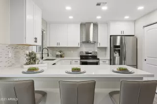 Photo #3: 6327996 Listing