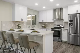 Photo #4: 6327996 Listing