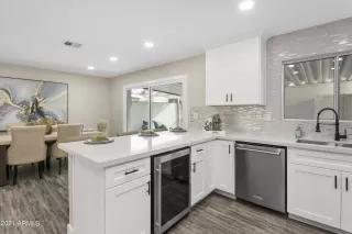 Photo #6: 6327996 Listing