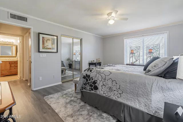 MLS: 6328003 Condo For Sale