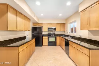 Photo #6: 6328032 Listing 