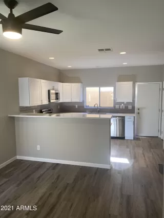Photo #3: 6328081 Listing 